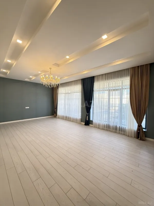 Satılır 4 otaqlı həyət evi 160 m²