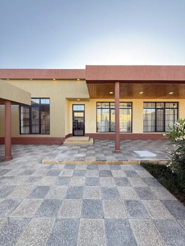 Satılır 4 otaqlı həyət evi 160 m²