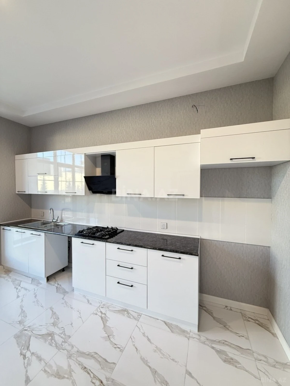 Satılır 4 otaqlı həyət evi 160 m²