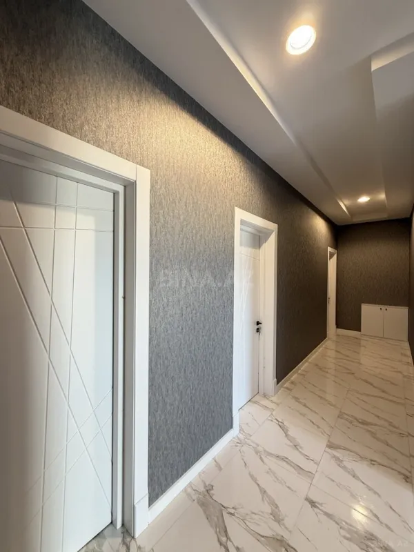 Satılır 4 otaqlı həyət evi 160 m²