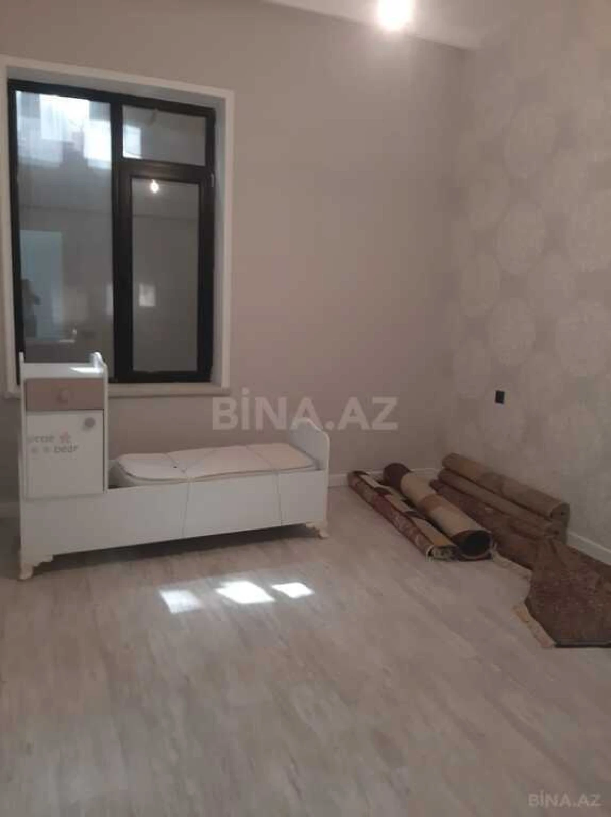 Satılır 4 otaqlı həyət evi 160 m²
