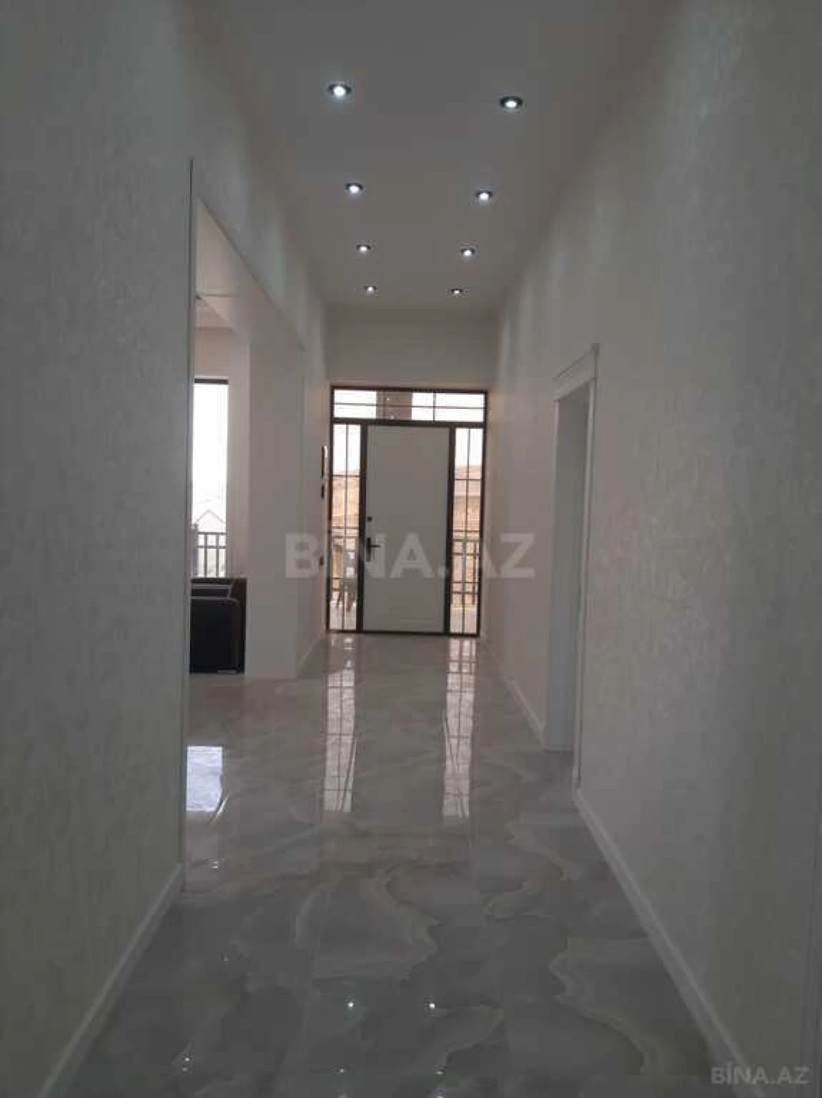 Satılır 4 otaqlı həyət evi 160 m²