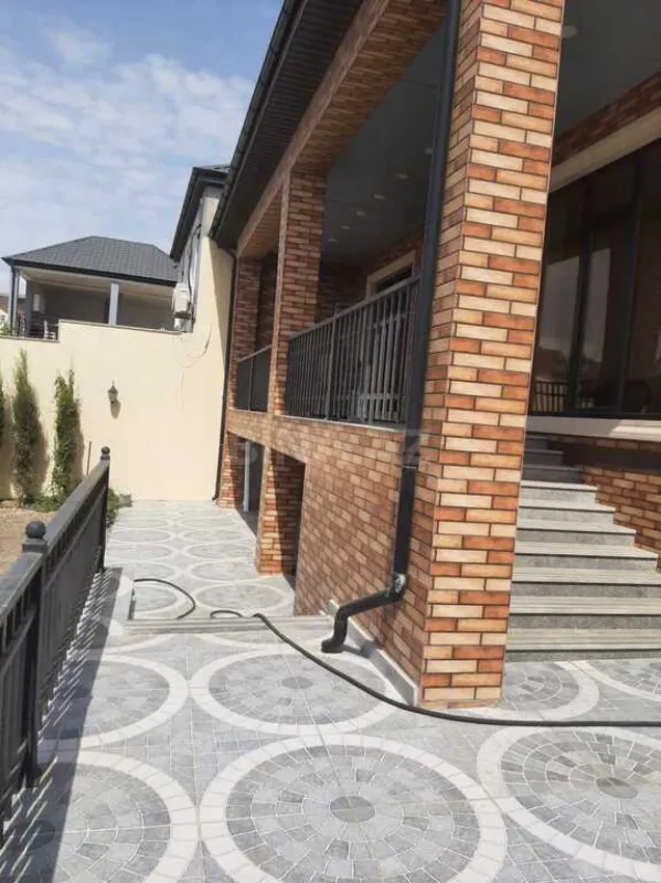 Satılır 4 otaqlı həyət evi 160 m²