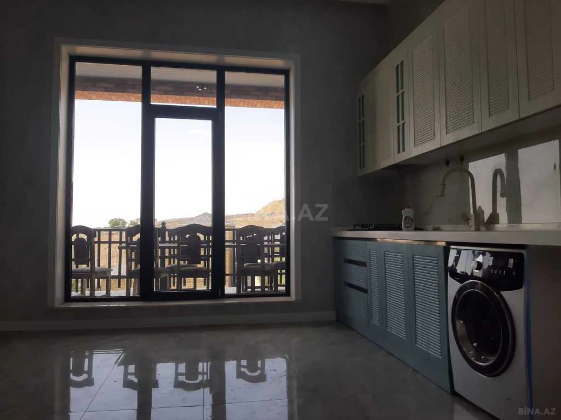 Satılır 4 otaqlı həyət evi 160 m²