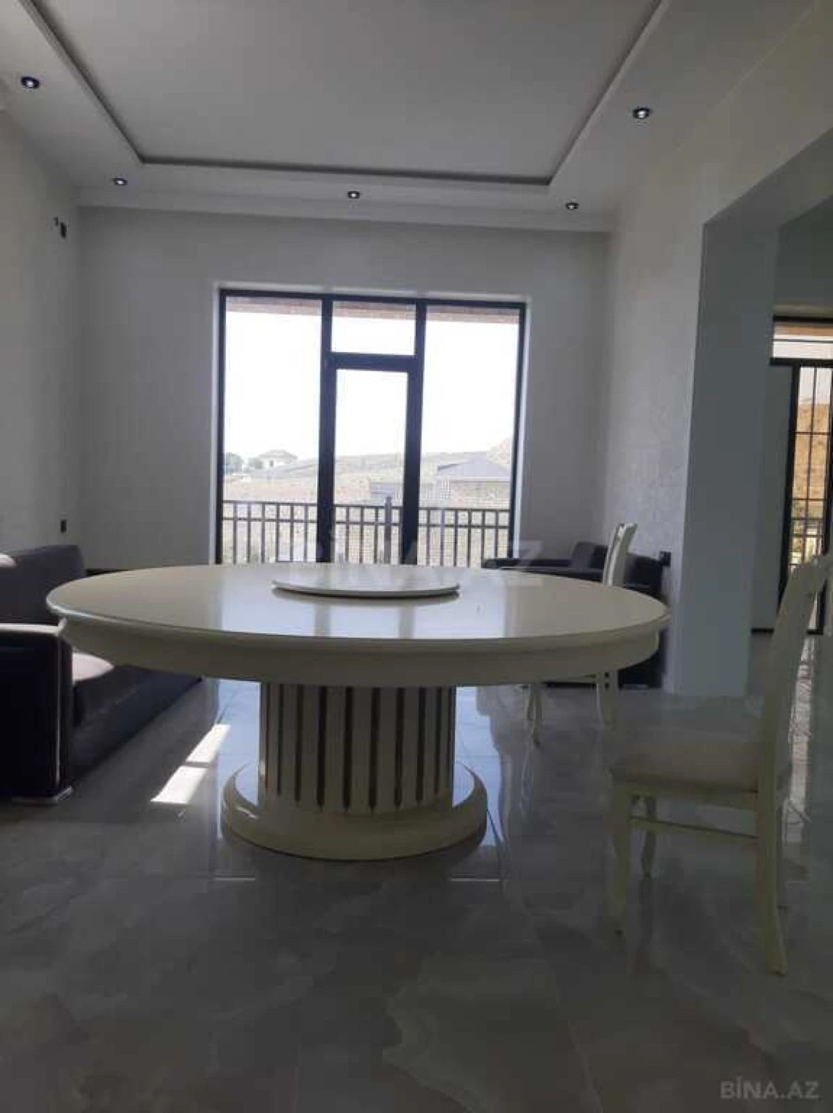 Satılır 4 otaqlı həyət evi 160 m²