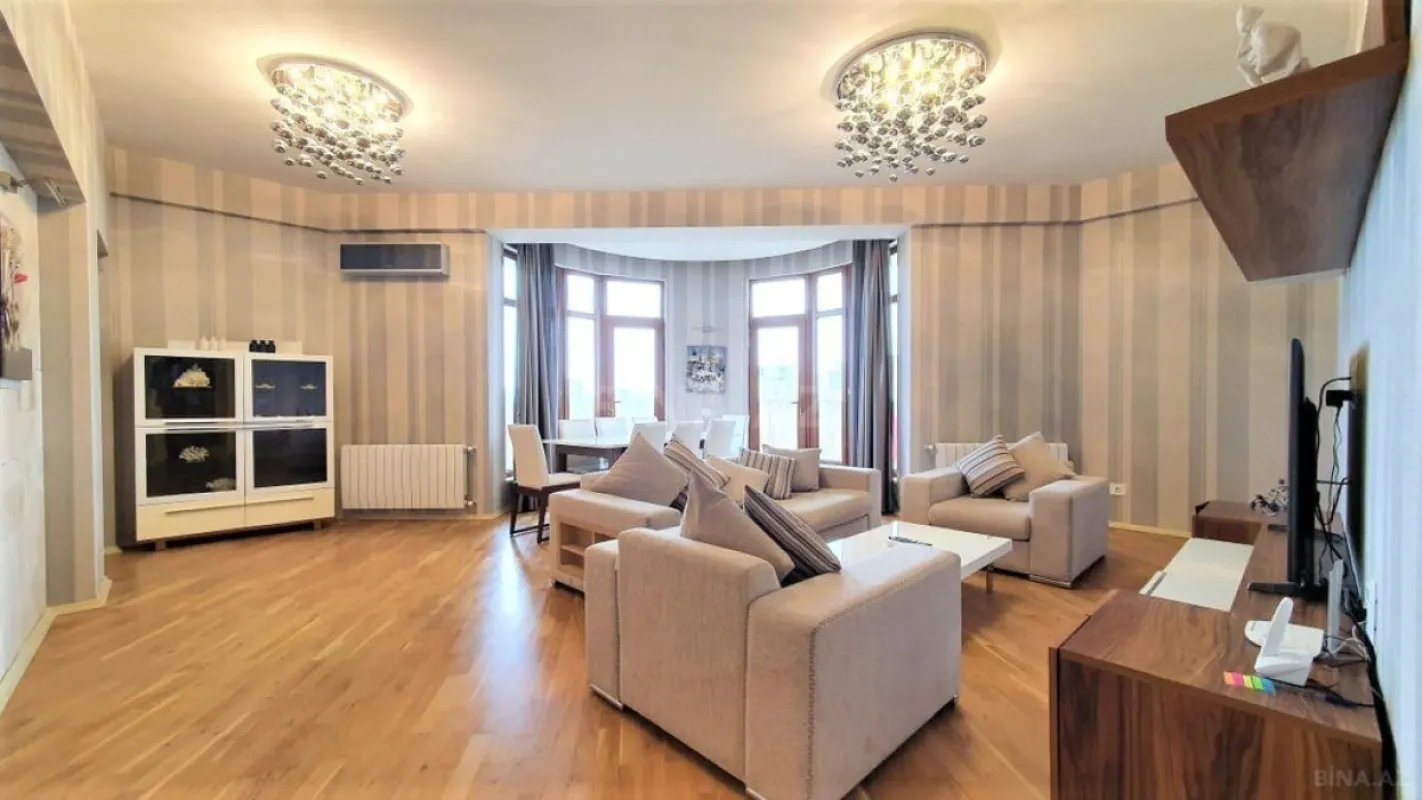 Kirayə verilir 3 otaqlı mənzil 140 m²