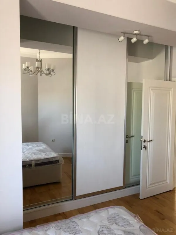 Kirayə verilir 3 otaqlı mənzil 110 m²