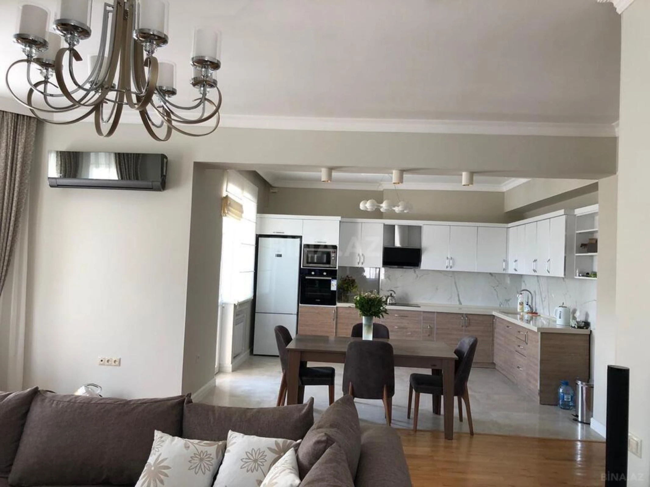 Kirayə verilir 3 otaqlı mənzil 110 m²