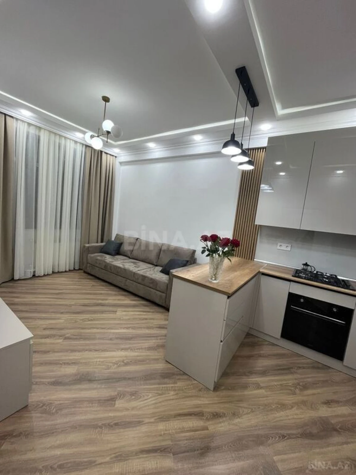 Kirayə verilir 2 otaqlı mənzil 50 m²