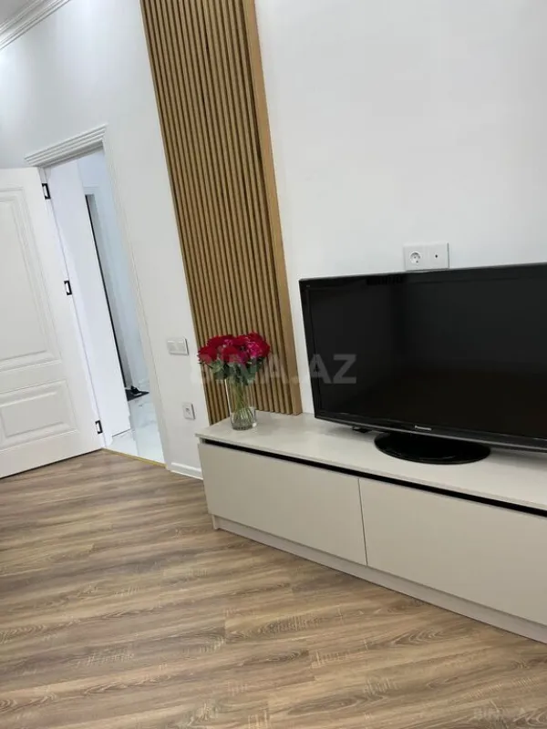 Kirayə verilir 2 otaqlı mənzil 50 m²