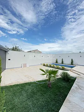 Satılır 4 otaqlı həyət evi 150 m²