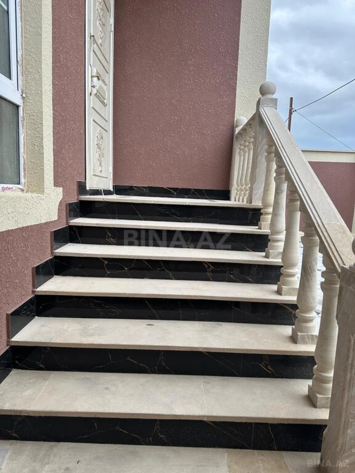 Satılır 3 otaqlı həyət evi 100 m²