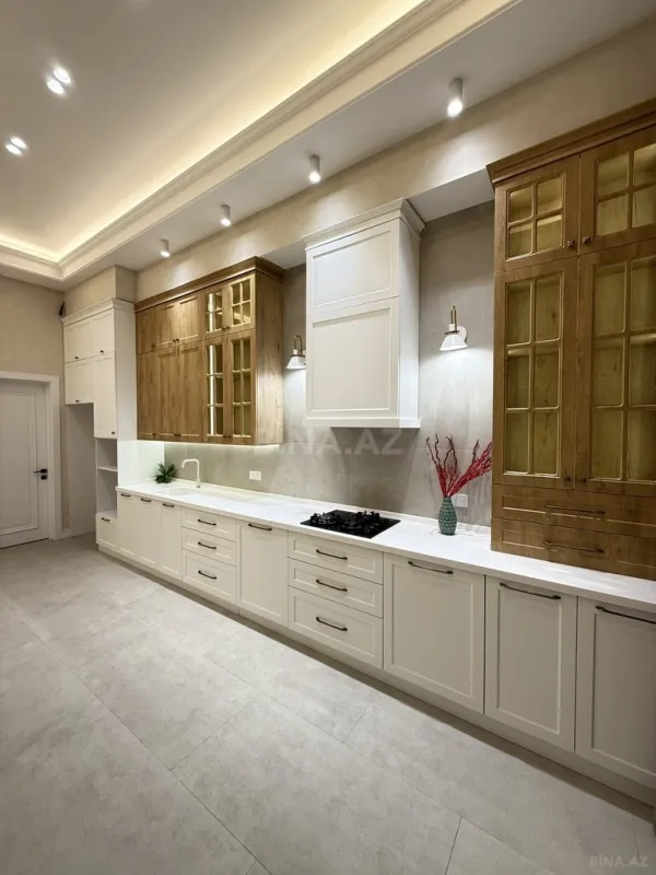 Satılır 4 otaqlı həyət evi 200 m²