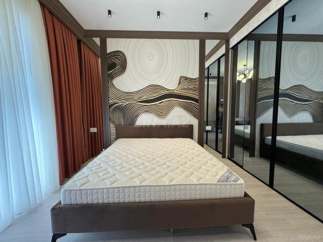 Kirayə verilir 3 otaqlı mənzil 140 m²