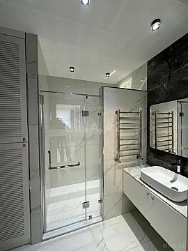 Kirayə verilir 3 otaqlı mənzil 140 m²