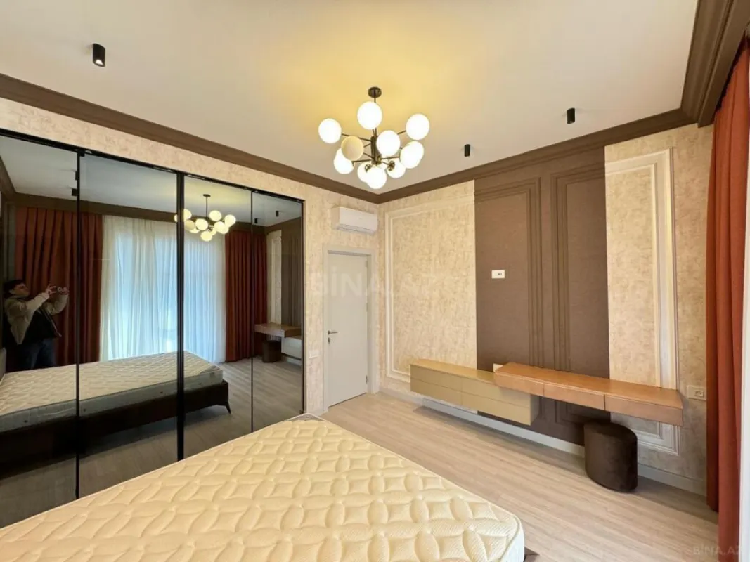 Kirayə verilir 3 otaqlı mənzil 140 m²