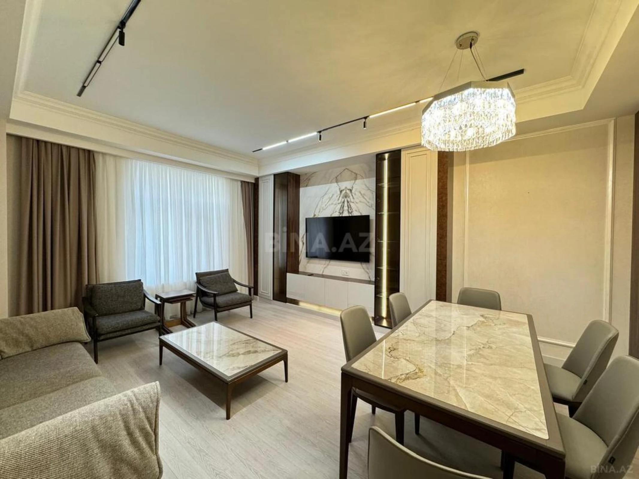Kirayə verilir 3 otaqlı mənzil 140 m²