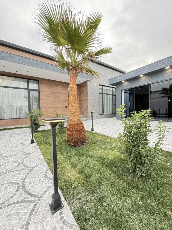 Satılır 5 otaqlı həyət evi 220 m²
