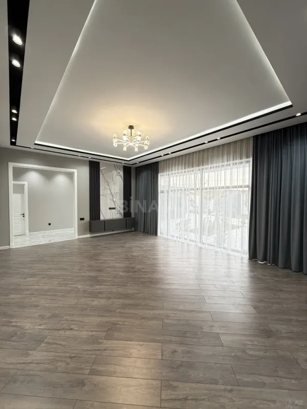 Satılır 5 otaqlı həyət evi 220 m²