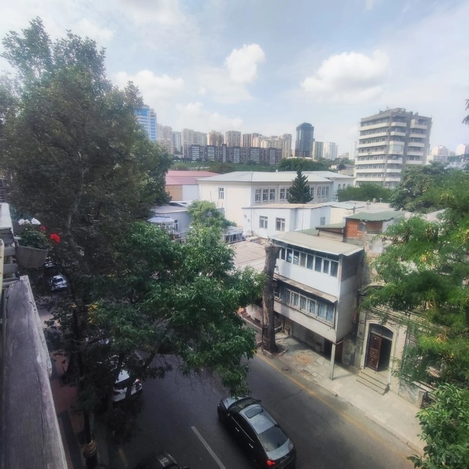 Kirayə verilir 2 otaqlı mənzil 70 m²