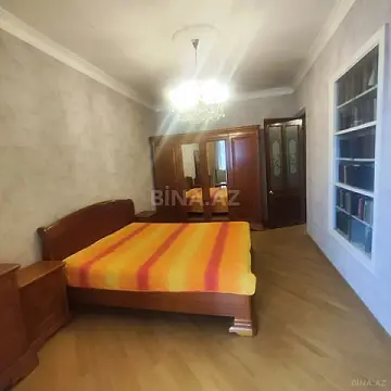 Kirayə verilir 2 otaqlı mənzil 70 m²