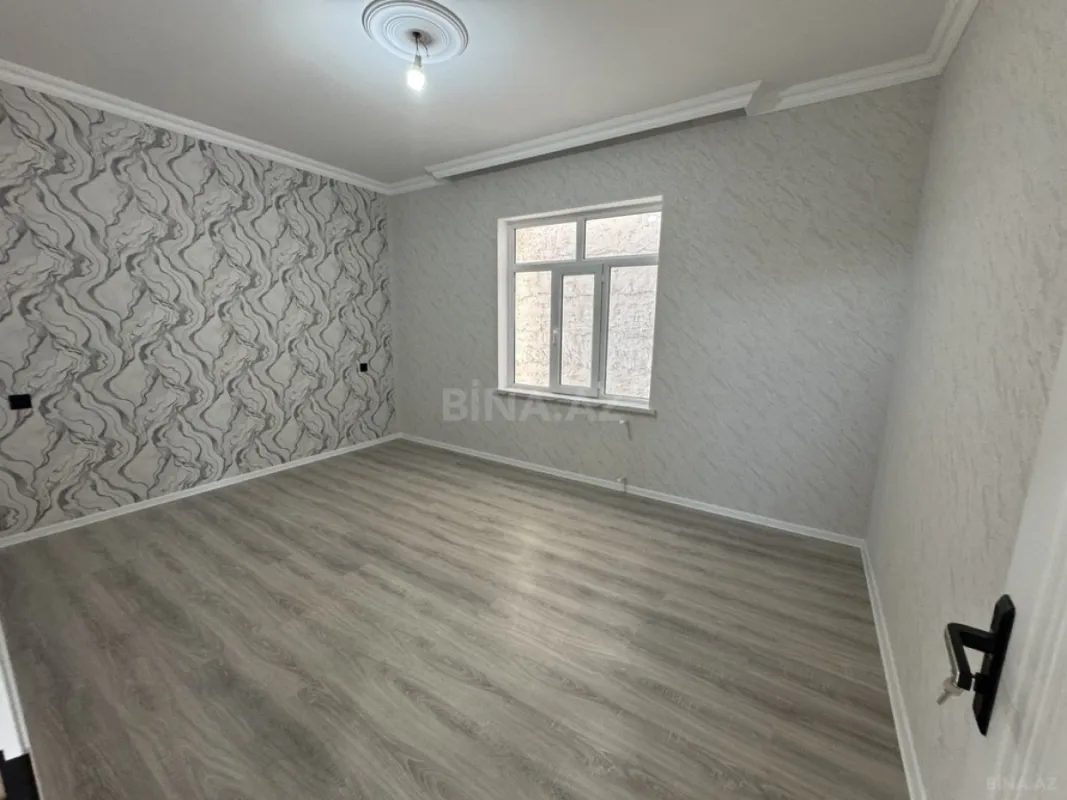 Satılır 4 otaqlı həyət evi 140 m²