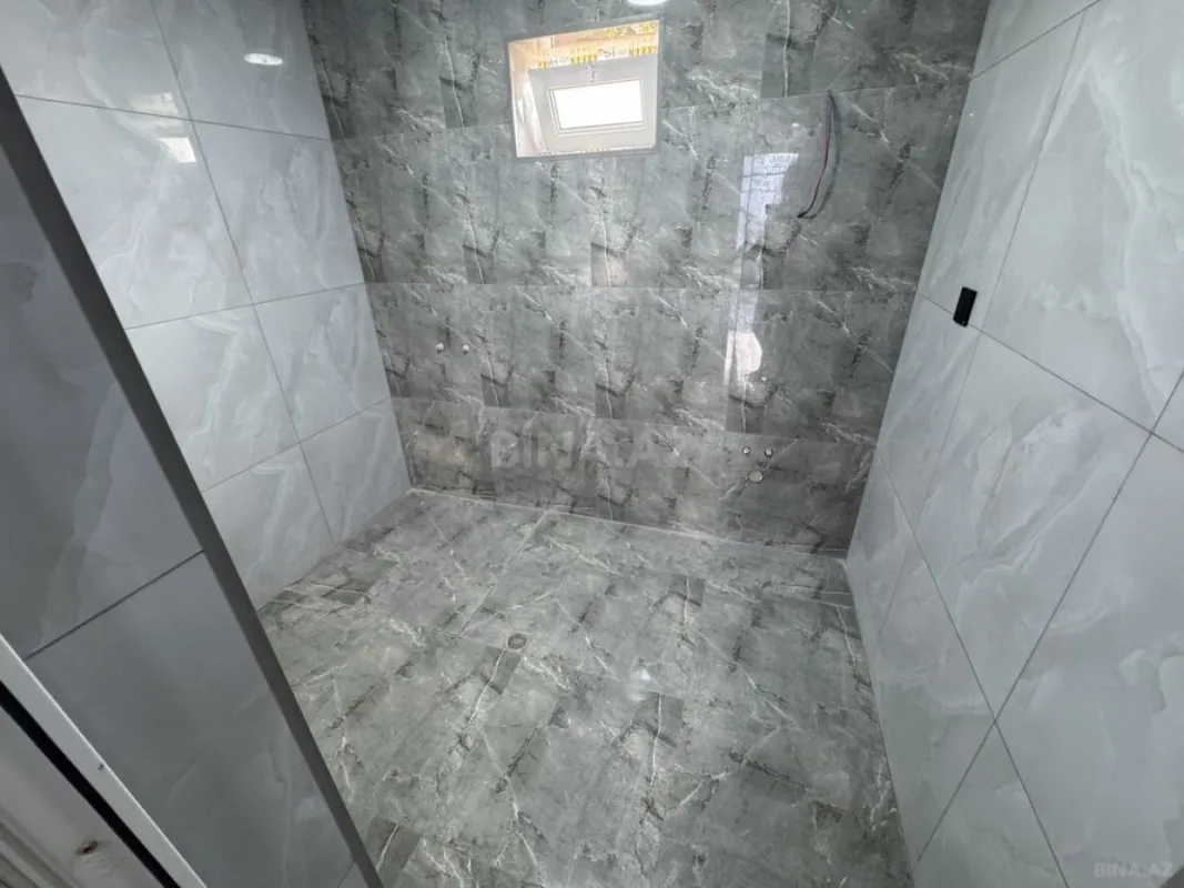 Satılır 4 otaqlı həyət evi 140 m²