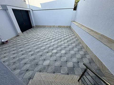 Satılır 4 otaqlı həyət evi 140 m²