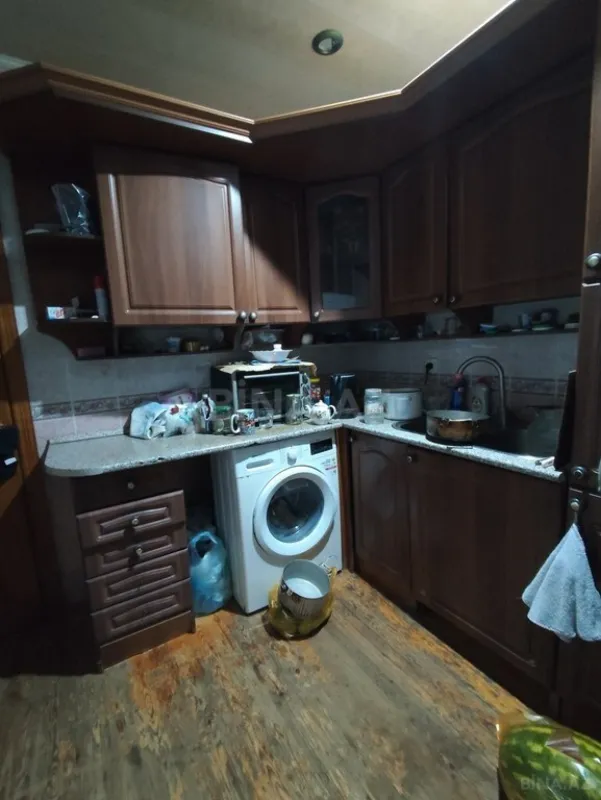 Satılır 4 otaqlı mənzil 110 m²