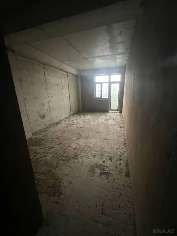 Satılır 3 otaqlı mənzil 126 m²