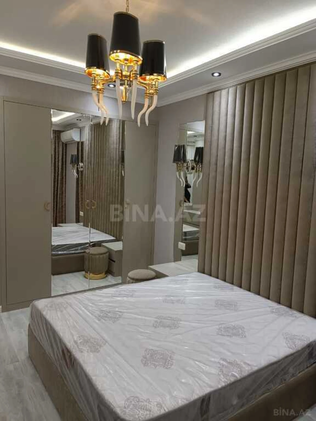 Kirayə verilir 2 otaqlı mənzil 107 m²