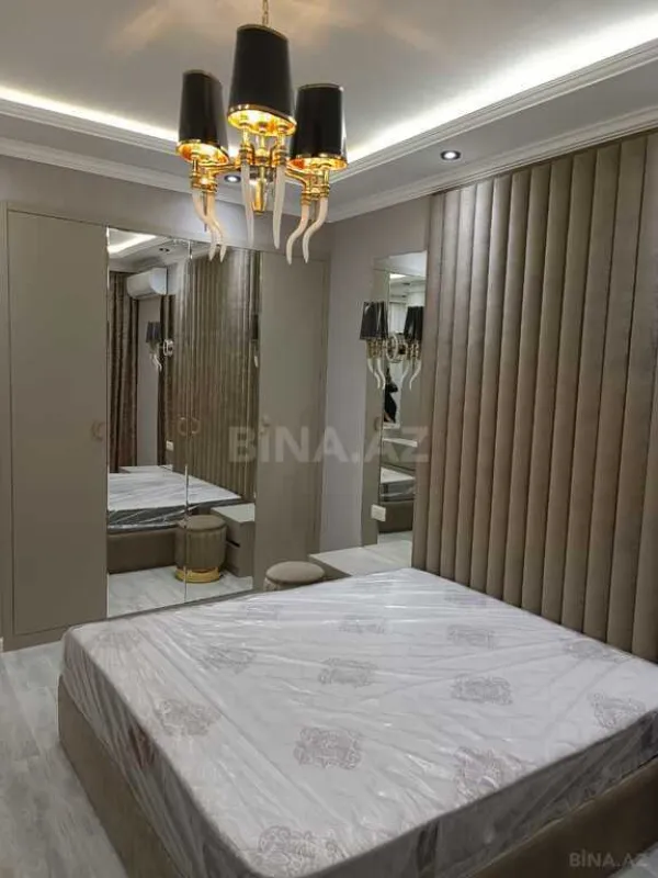 Kirayə verilir 2 otaqlı mənzil 107 m²