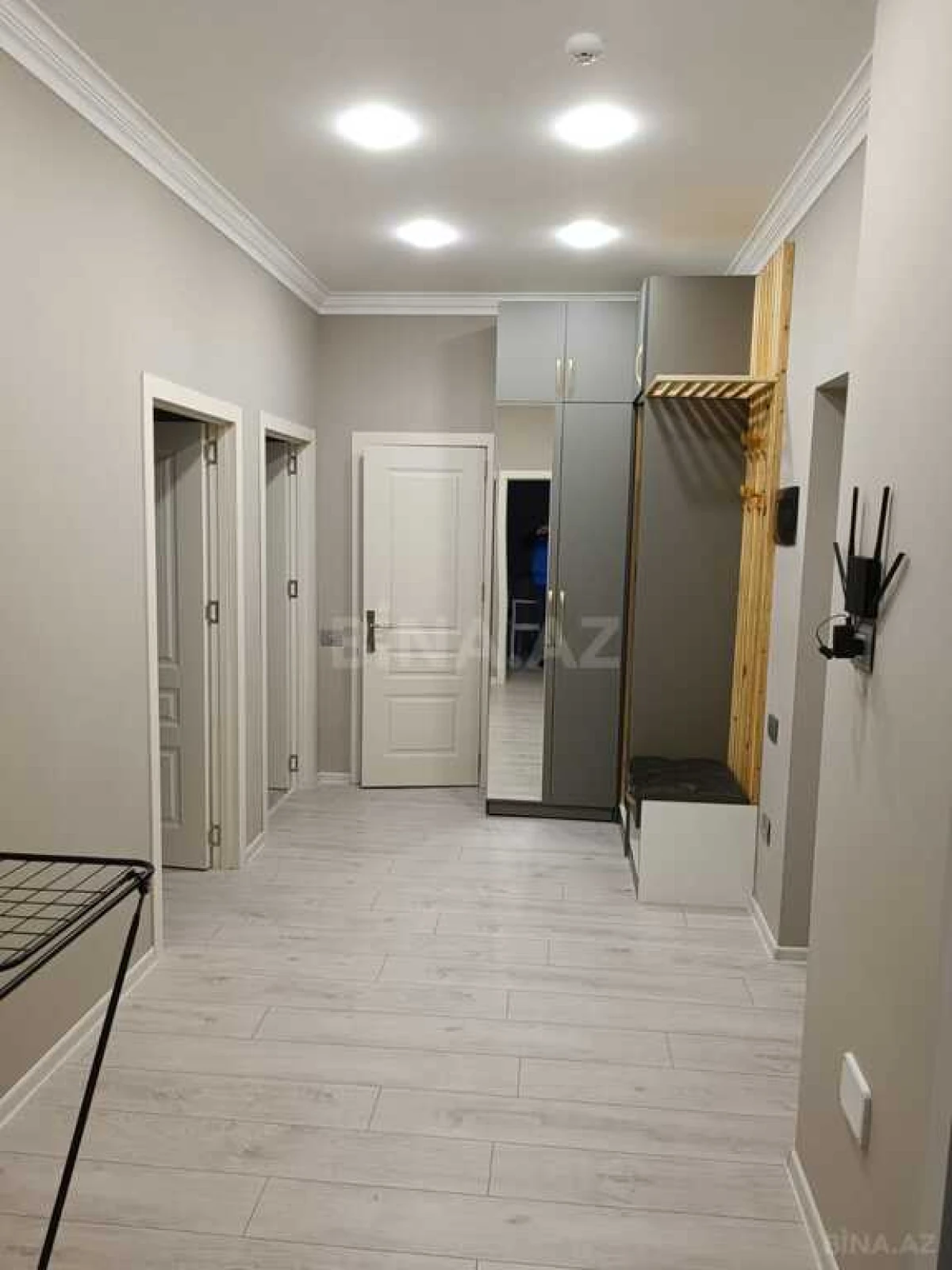 Kirayə verilir 2 otaqlı mənzil 107 m²