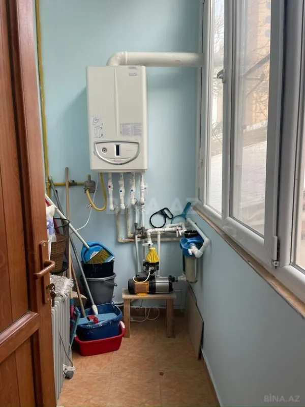 Kirayə verilir 4 otaqlı mənzil 200 m²