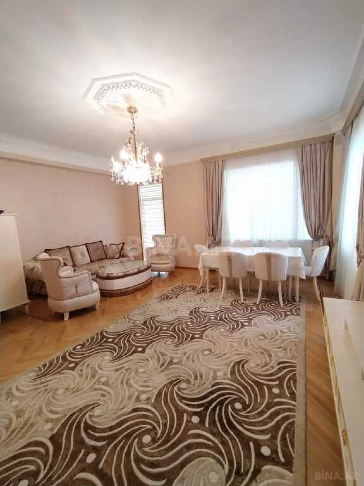Kirayə verilir 3 otaqlı mənzil 100 m²