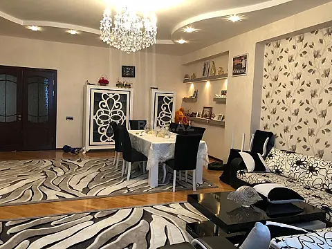Satılır 4 otaqlı mənzil 210 m² — Bakı, Nərimanov 4 otaq 210.00 m²