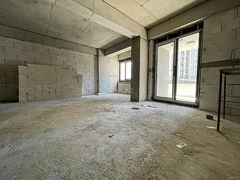 Satılır 1 otaqlı mənzil 74.2 m²