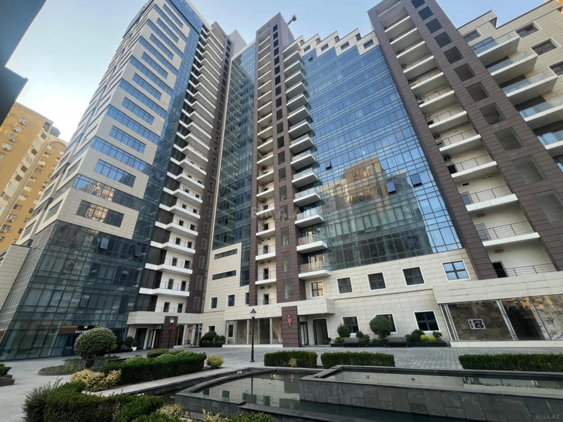 Satılır 1 otaqlı mənzil 74.2 m²