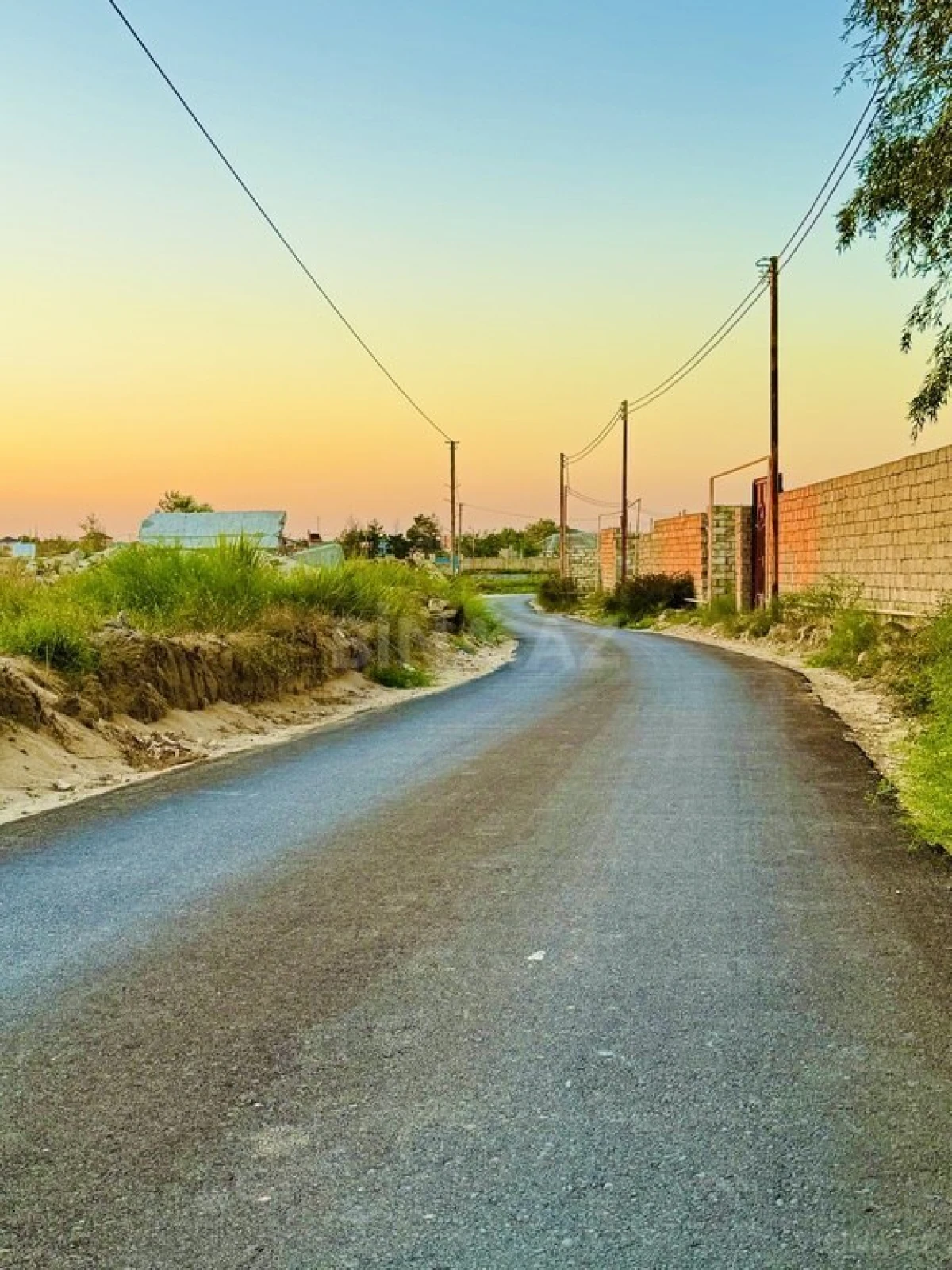 Satılır torpaq sahəsi 10 m²