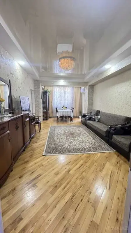 Satılır 3 otaqlı mənzil 82 m²