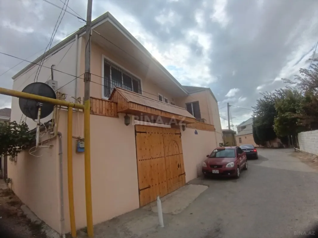 Satılır 5 otaqlı həyət evi 165 m²