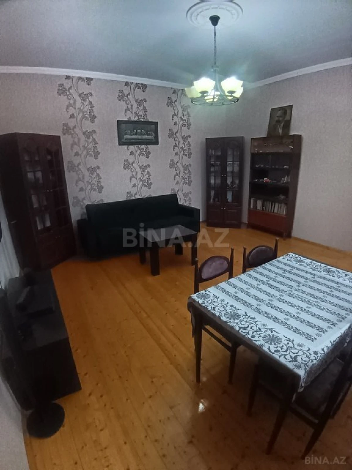 Satılır 5 otaqlı həyət evi 165 m²