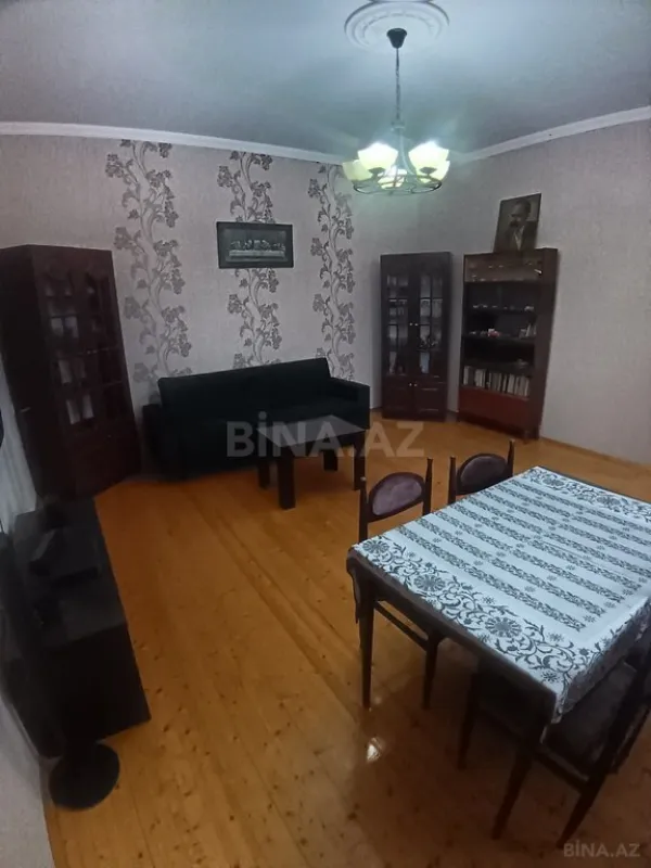 Satılır 5 otaqlı həyət evi 165 m²