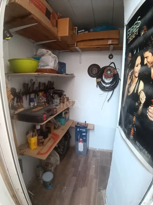 Satılır 5 otaqlı həyət evi 165 m²