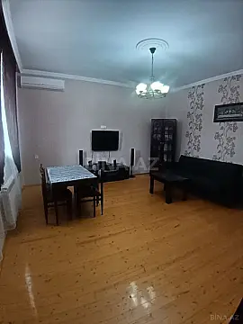Satılır 5 otaqlı həyət evi 165 m²