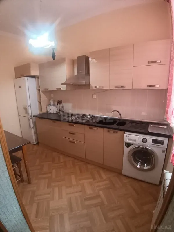 Satılır 5 otaqlı həyət evi 165 m²