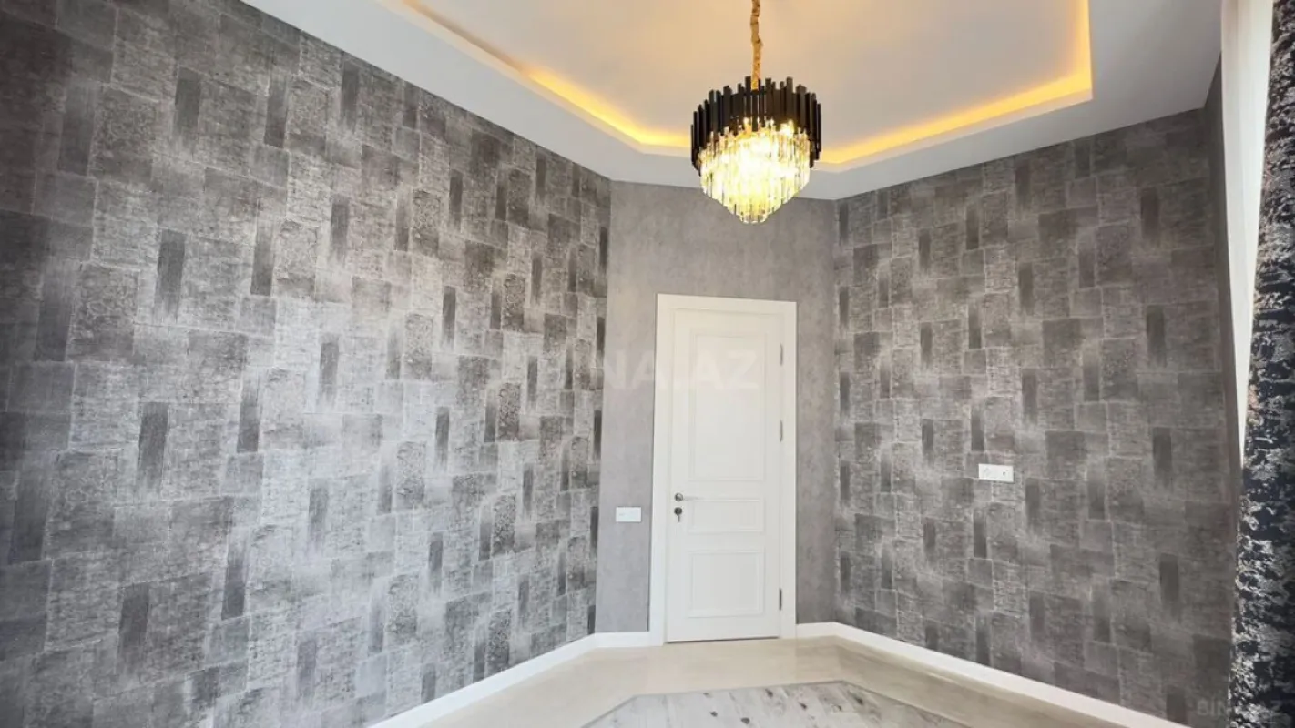 Satılır 6 otaqlı həyət evi 450 m²