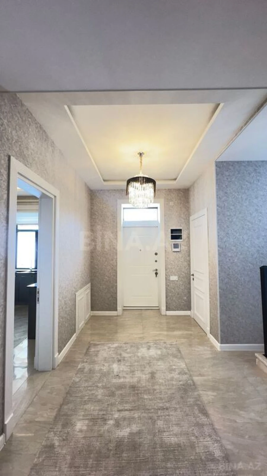 Satılır 6 otaqlı həyət evi 450 m²