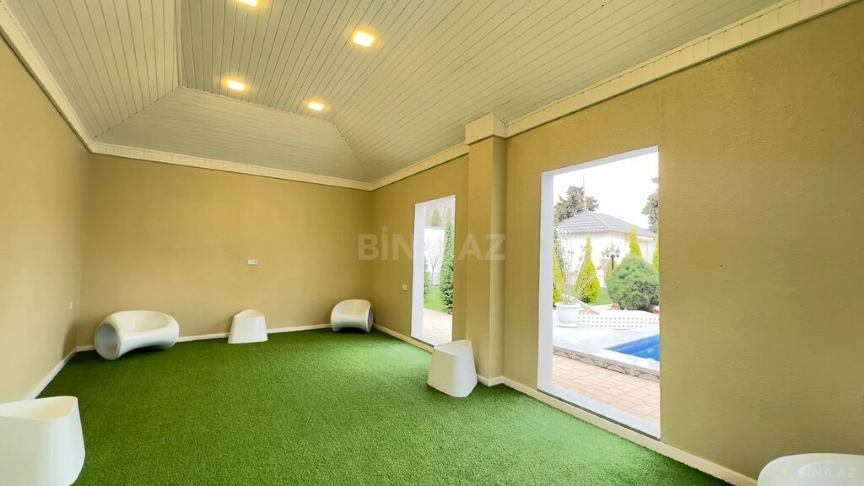 Satılır 6 otaqlı həyət evi 450 m²