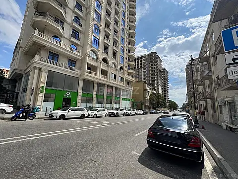 Satılır obyekt 170 m²